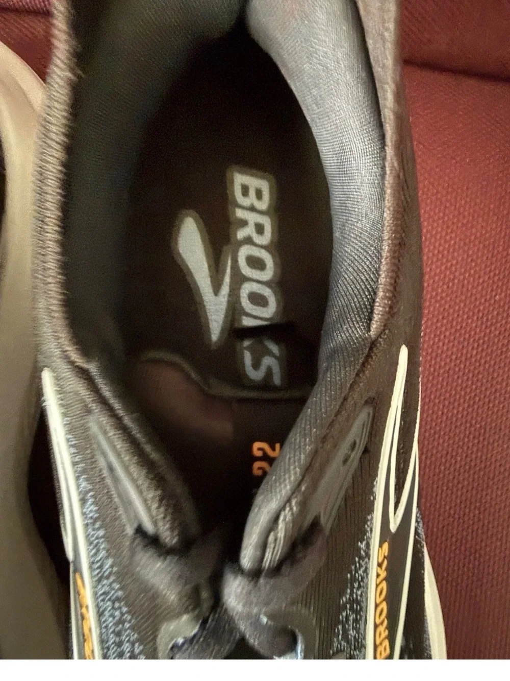 Brooks Black Running Shoes with Cream Midsole and Yellow Logo